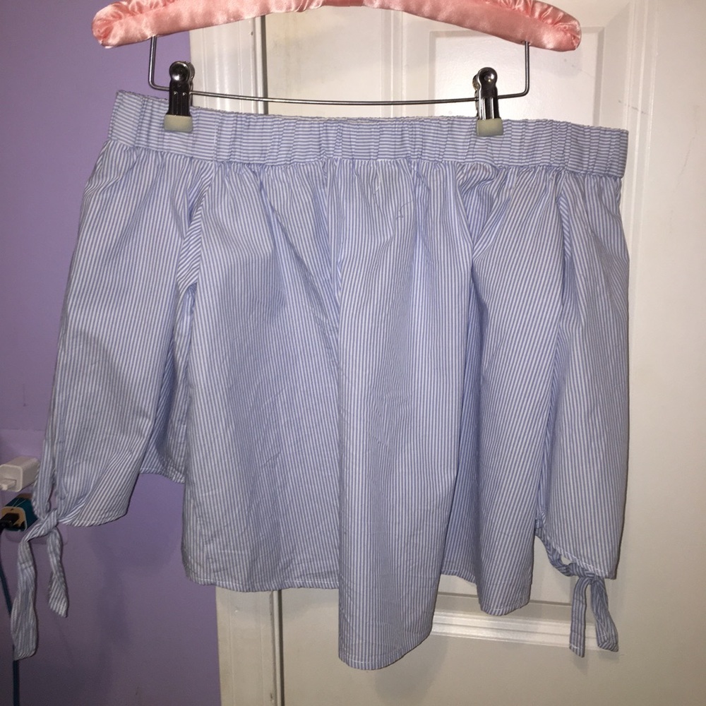 off the shoulder striped tie-sleeve top!